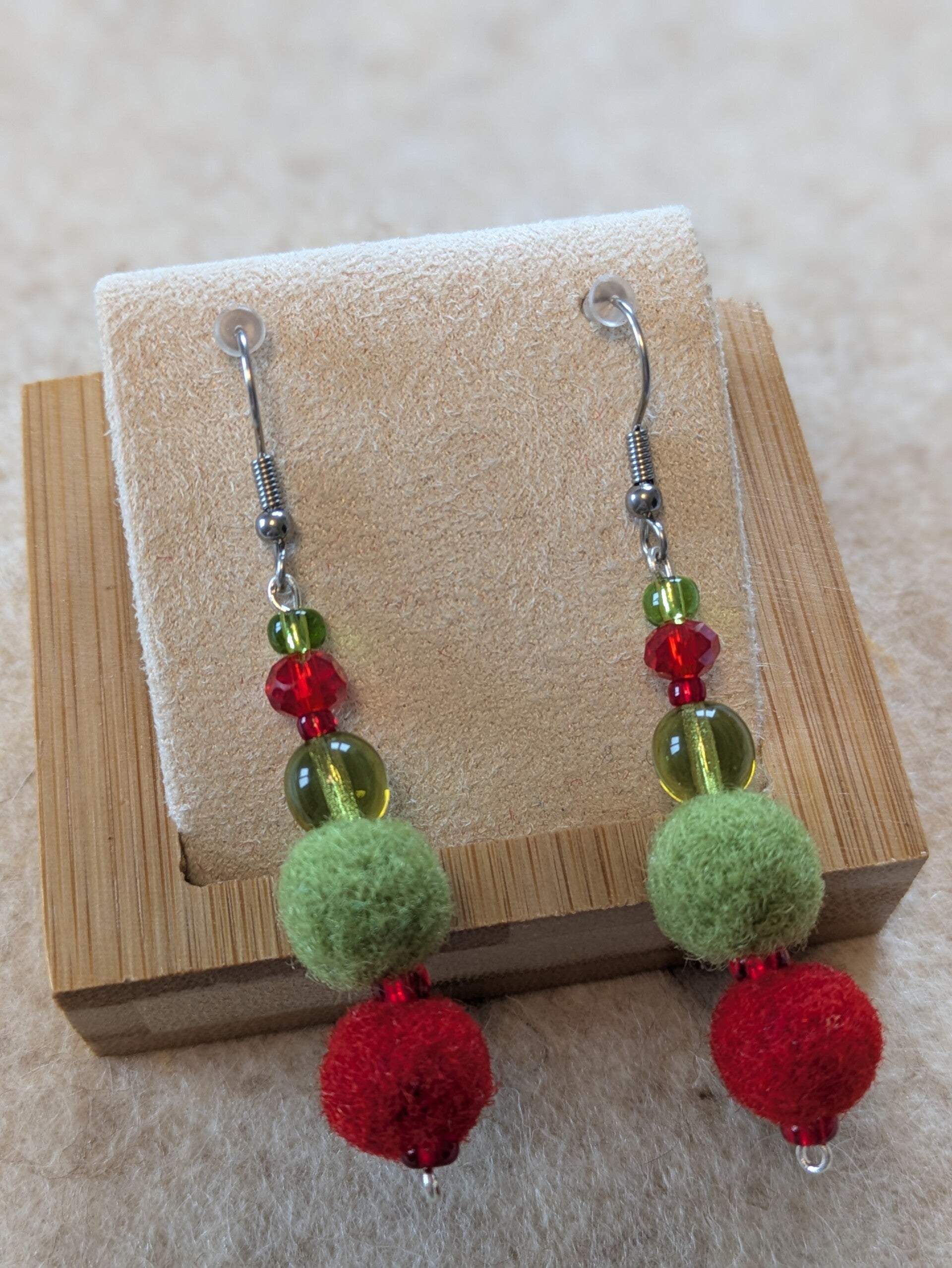 Boucles d'oreilles bicolores - vertes et rouges