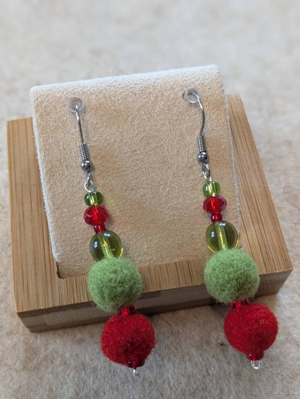 Boucles d'oreilles bicolores - vertes et rouges