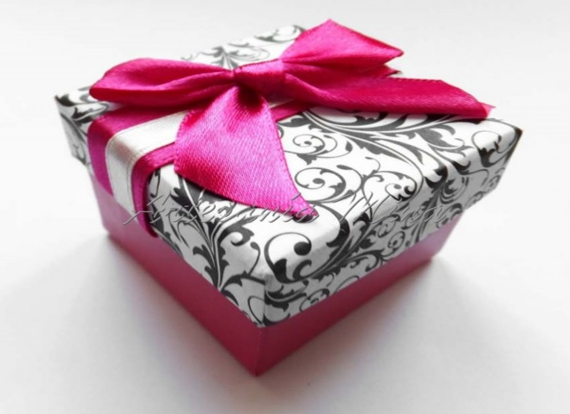 CAJA CARTON LAZO REGALO (6)