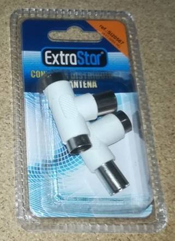 CONECTOR TV 1MACHO/2HEMBRA (12)