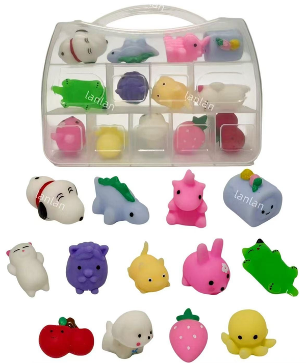 SQUISHY MOCHIS MALETA 12pz SURTIDOS