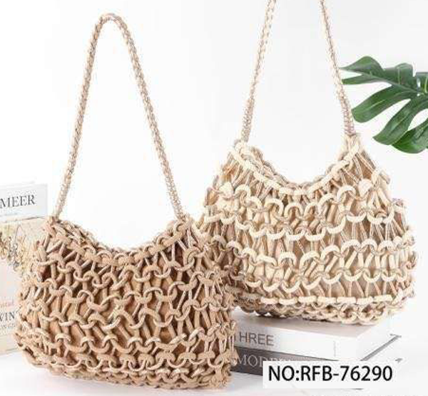 BOLSO RATTAN BRILLO CALADO 41x30cm