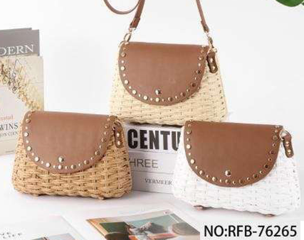 BOLSO RATTAN RIGIDO MATERIAL 25x17cm