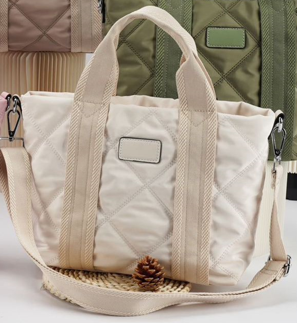 BOLSO ACOLCHADO CINTAS LISO 35x24cm