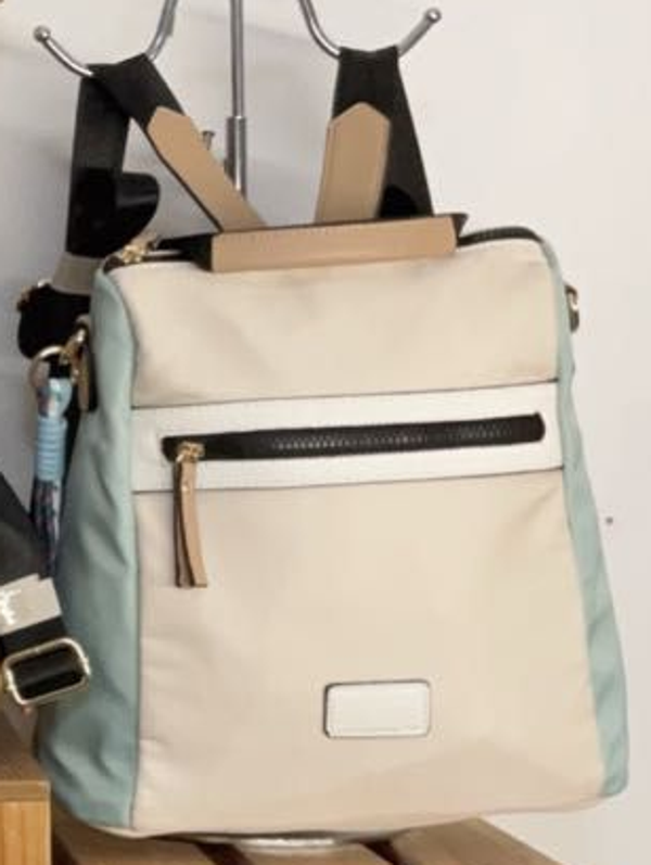 MOCHILA PASEO BICOLOR 32x26cm