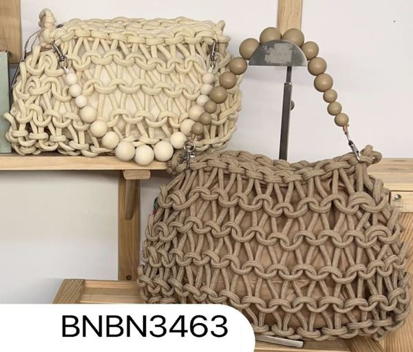 -BOLSO RECTANGULAR CALADO ASA BOLITAS 28x22cm