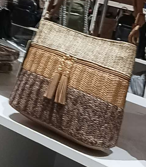 -BOLSO CUADRADO MIMBRE TRICOLOR 28x26cm