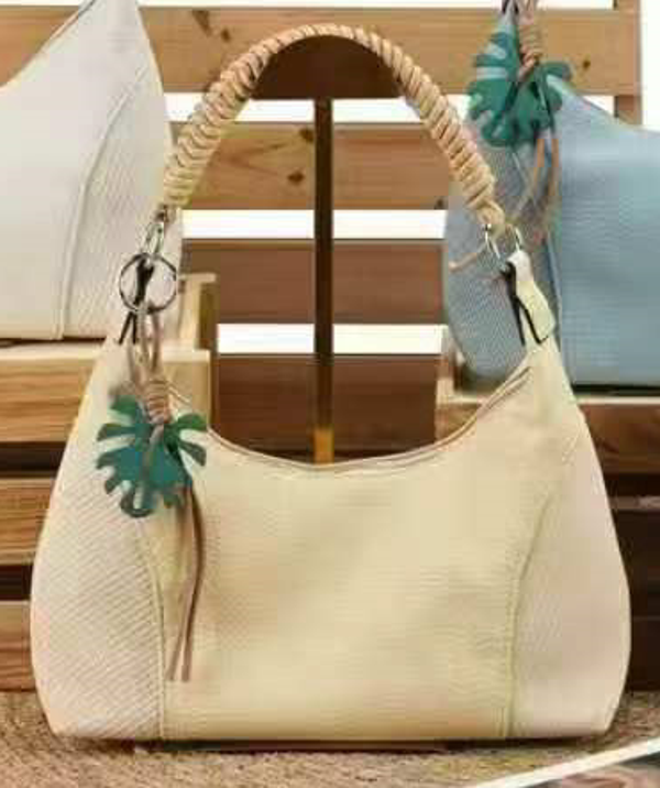 BOLSO RECTANGULAR MATERIAL PALMERA 35x20cm