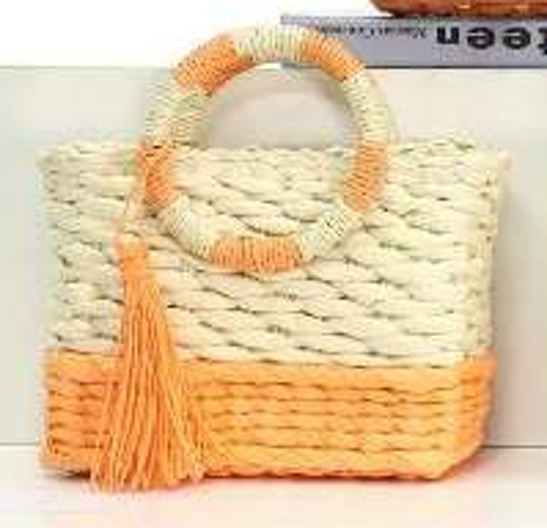 BOLSO RATTAN ASA BORLA COLORES 24x16cm