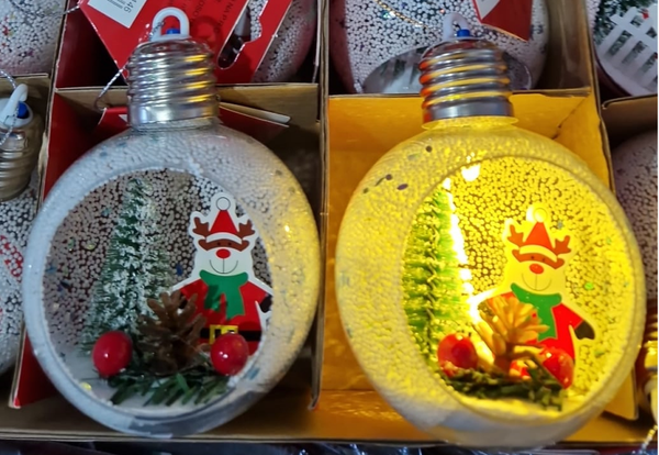 BOLA NAVIDAD DECORADA LED (12)