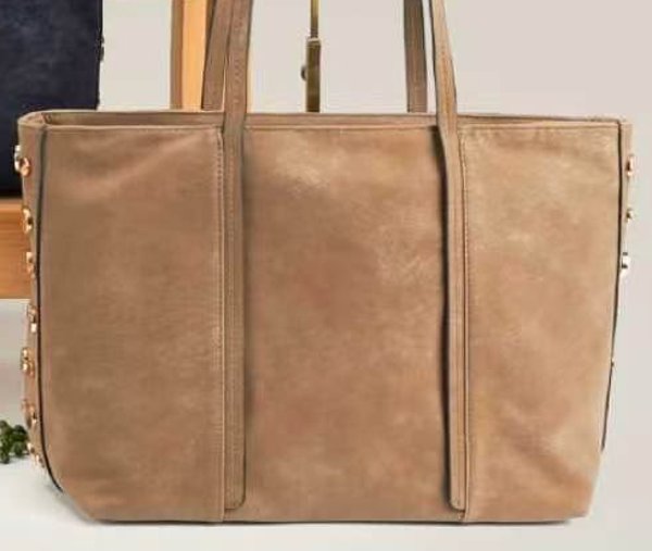 BOLSO RECTANGULAR TACHUELAS 43x32cm