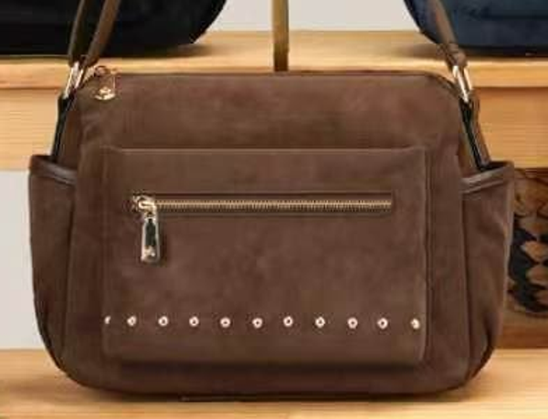 BOLSO BANDOLERA TACHUELAS 33x23cm