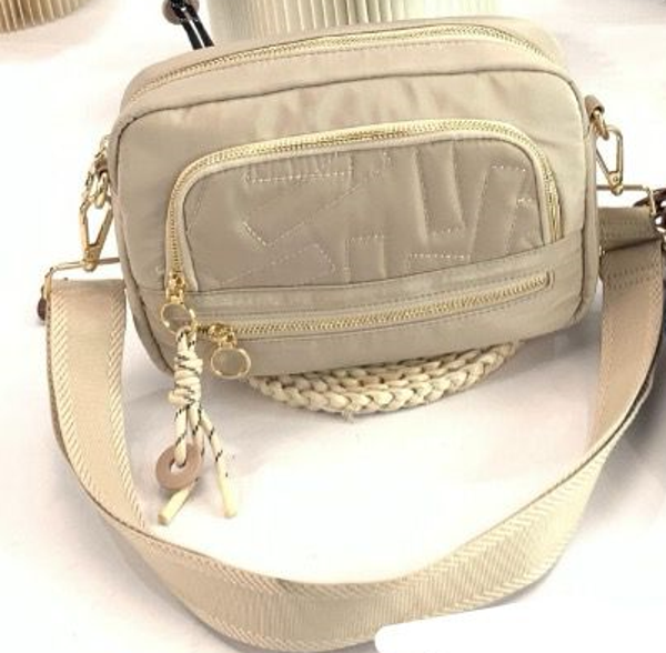 BOLSO BANDOLERA ACOLCHADO 3CREM. 25x17cm