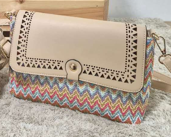 -BOLSO RECTANGULAR RATTAN SOLAPA 23x15cm