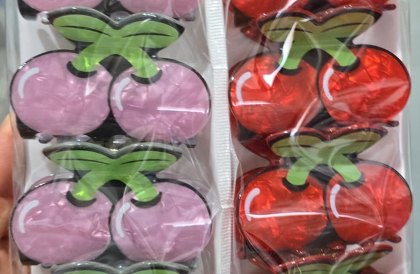 PINZAS PELO ESMALTADAS CEREZAS (12)