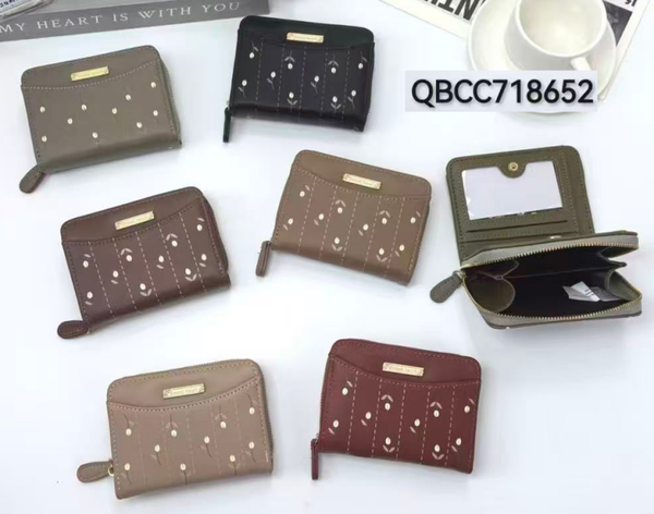 CARTERA SRA. CUADRADA FLORECITAS 12x9cm