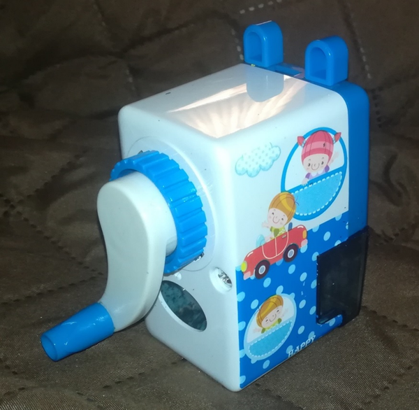 SACAPUNTAS MANIVELA DEPOSITO