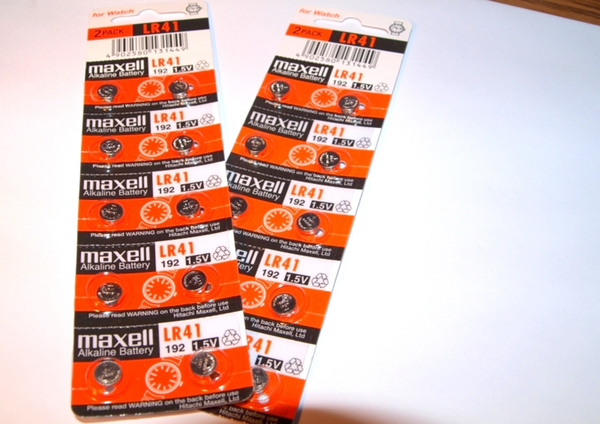 PILAS DE BOTON LR41 MAXELL (10)