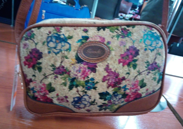 BOLSO BANDOLERA CORCHO DECORADO