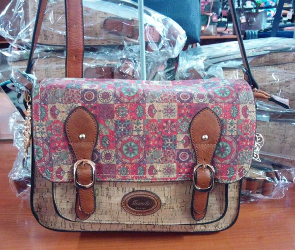BOLSO BANDOLERA CORCHO DECORADO