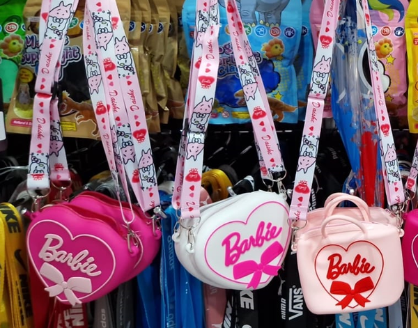 BOLSITO SILICONA BARBIE
