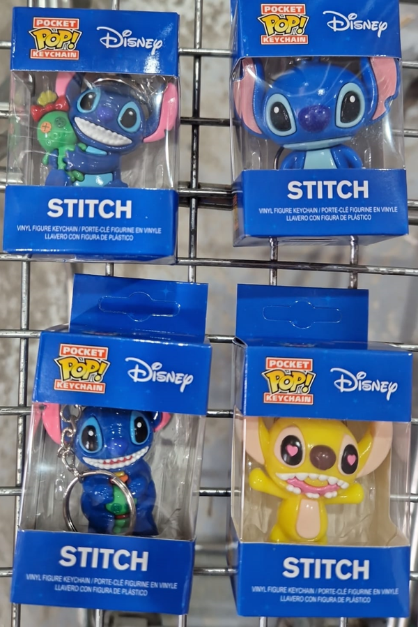 LLAVERO ENGOMADO LILO & STITCH CAJA