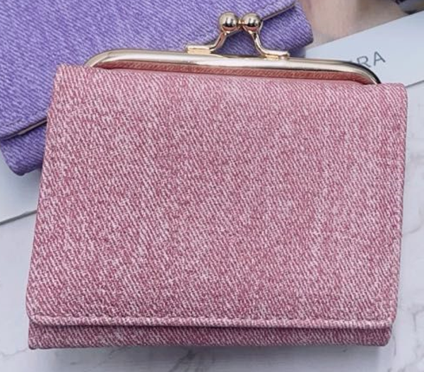 CARTERA SRA. CUADRADA CIERRE ANTIGUO 14x10cm