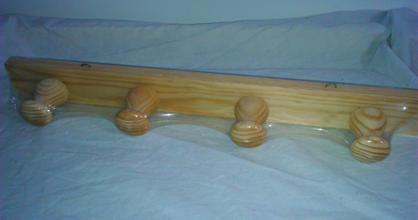PERCHA PARED MADERA 4 POMOS