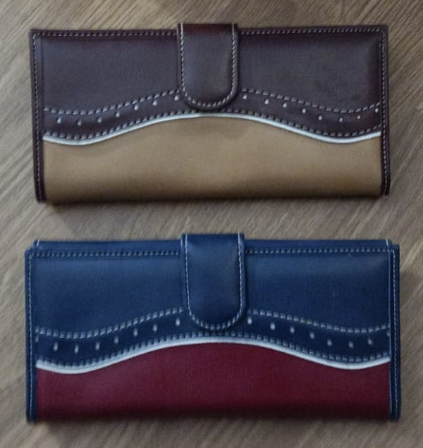 CARTERA SRA. PIEL BITONO 21x10cm