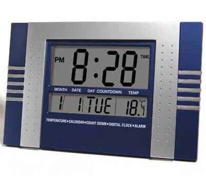 RELOJ DE PARED DIGITAL PLATEADO
