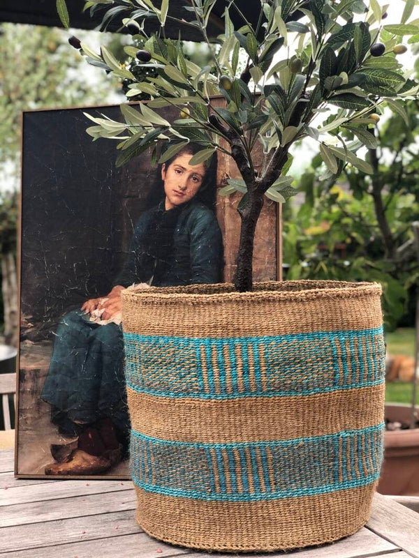 Handgeweven mand uit Kenia