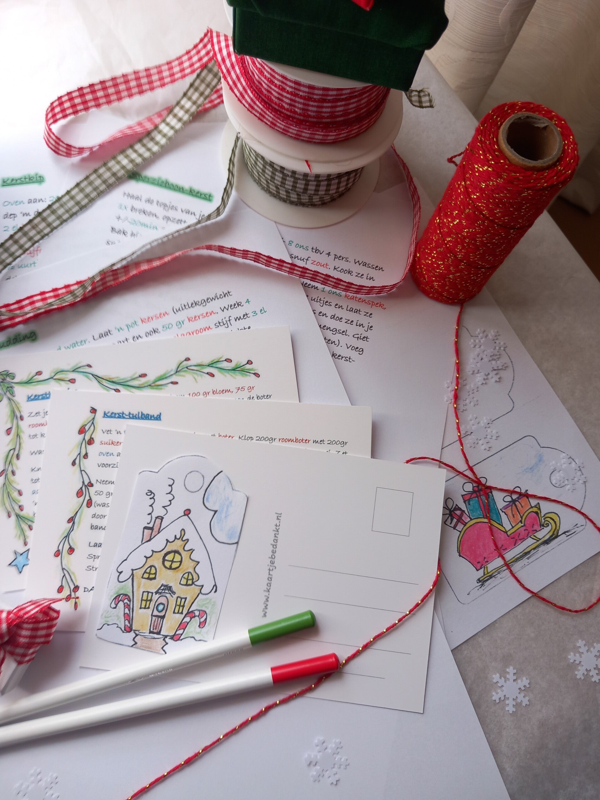 een kijkje in de kerststudio van Kaartje Bedankt