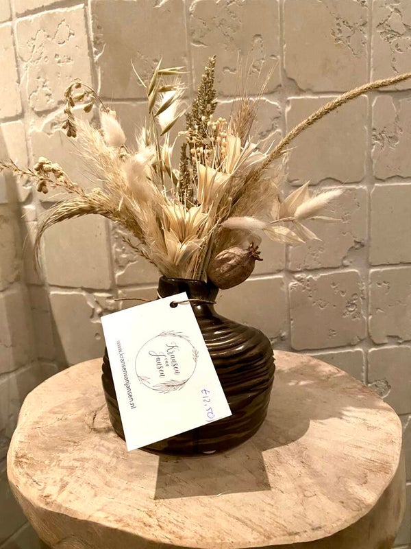 “Vaasje 10cm bronskleurig met droogbloemen