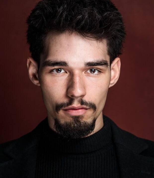 reed-headshot-standard-ne6suy.jpg