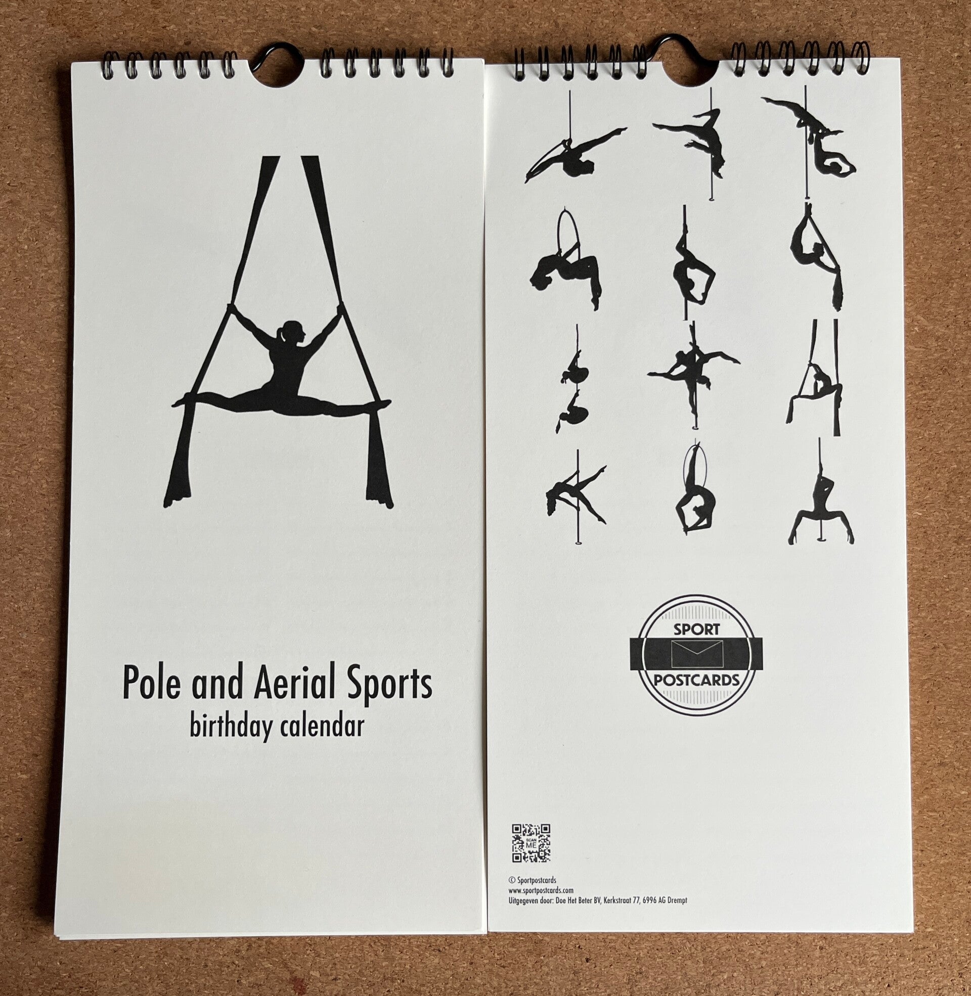 SP00129 Pole and Aerial Sports Black & White Birthdaycalendar