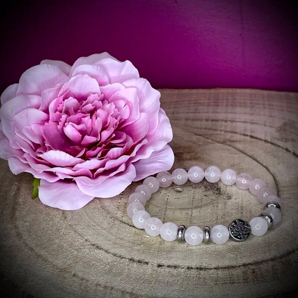 Bracelet en pierres naturelles et motif arbre de vie