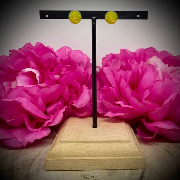 Boucles d’oreilles jaunes en acier inoxydable – Motif raffiné