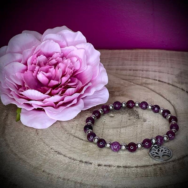 Bracelet en pierres naturelles et motif arbre de vie