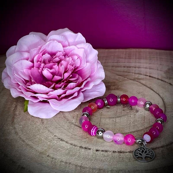 Bracelet en pierres naturelles et motif arbre de vie