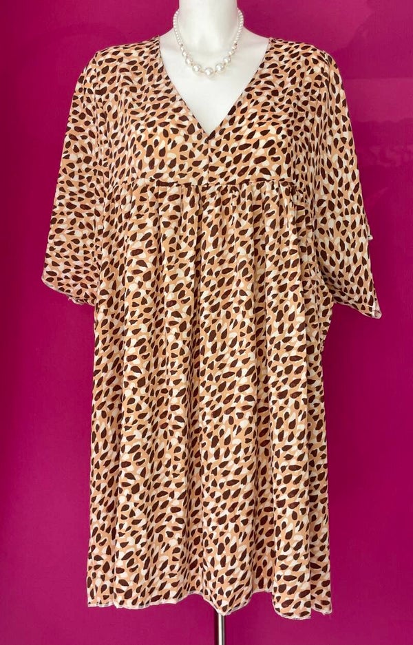 Robe Longue à Motifs – Élégance et Raffinement