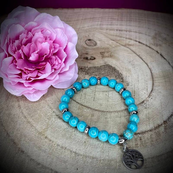 Bracelet en pierres naturelles et motif arbre de vie