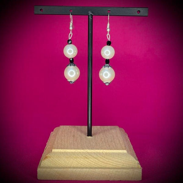 Boucles d’oreilles blanches en acier inoxydable – Motif raffiné