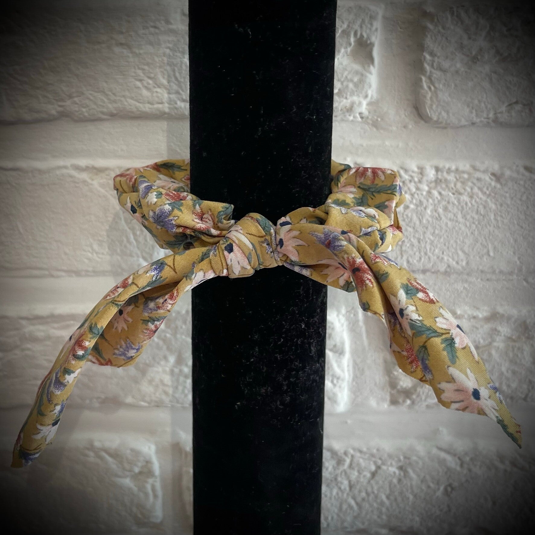 Chouchou individuel en satin avec nœud