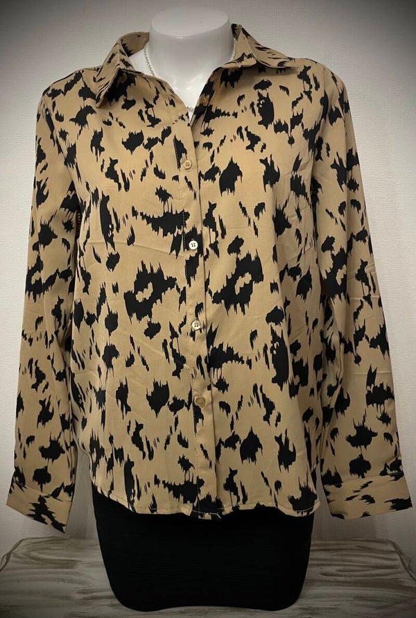 Haut Chic – Alliant Élégance et Décontraction