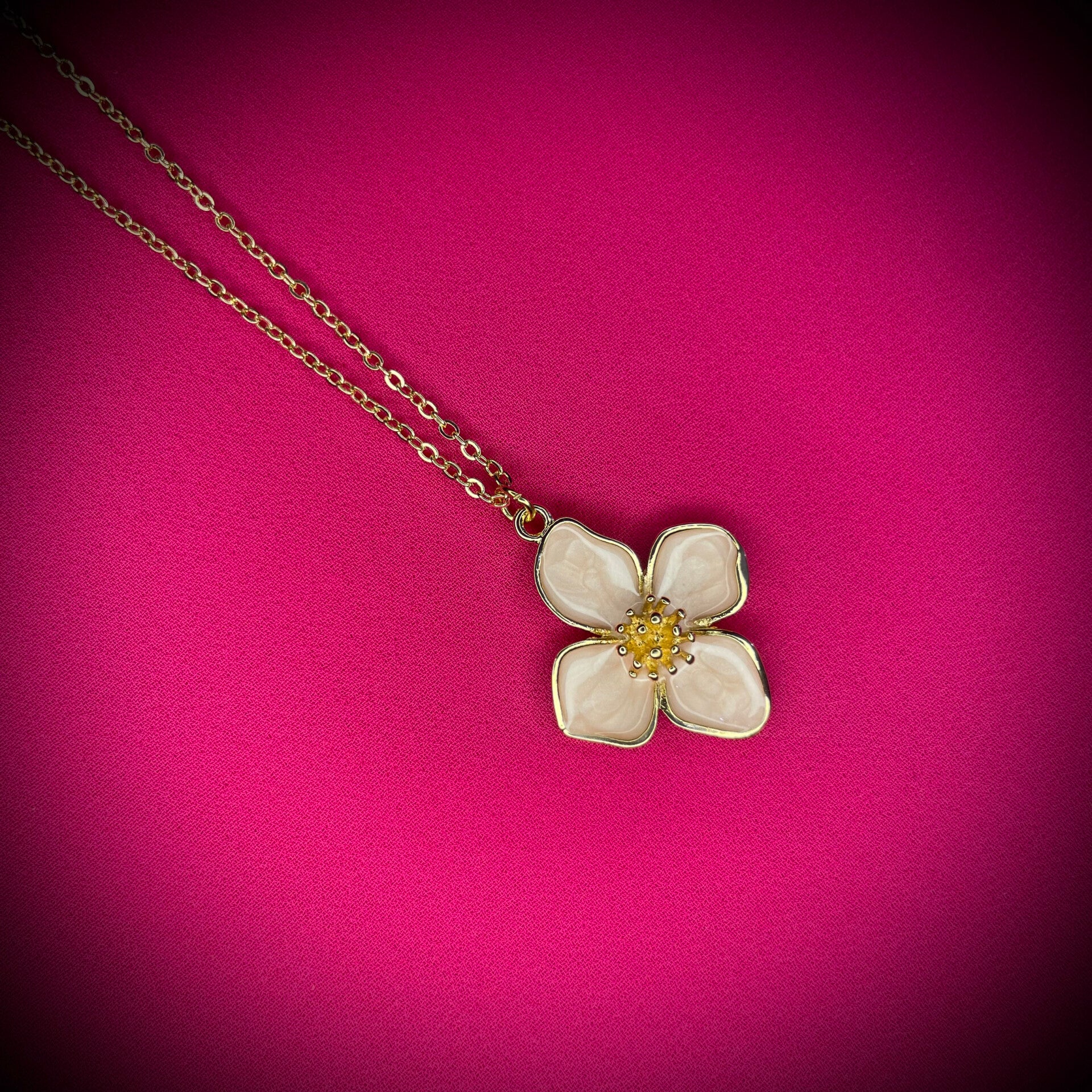 Collier en acier inoxydable – doré