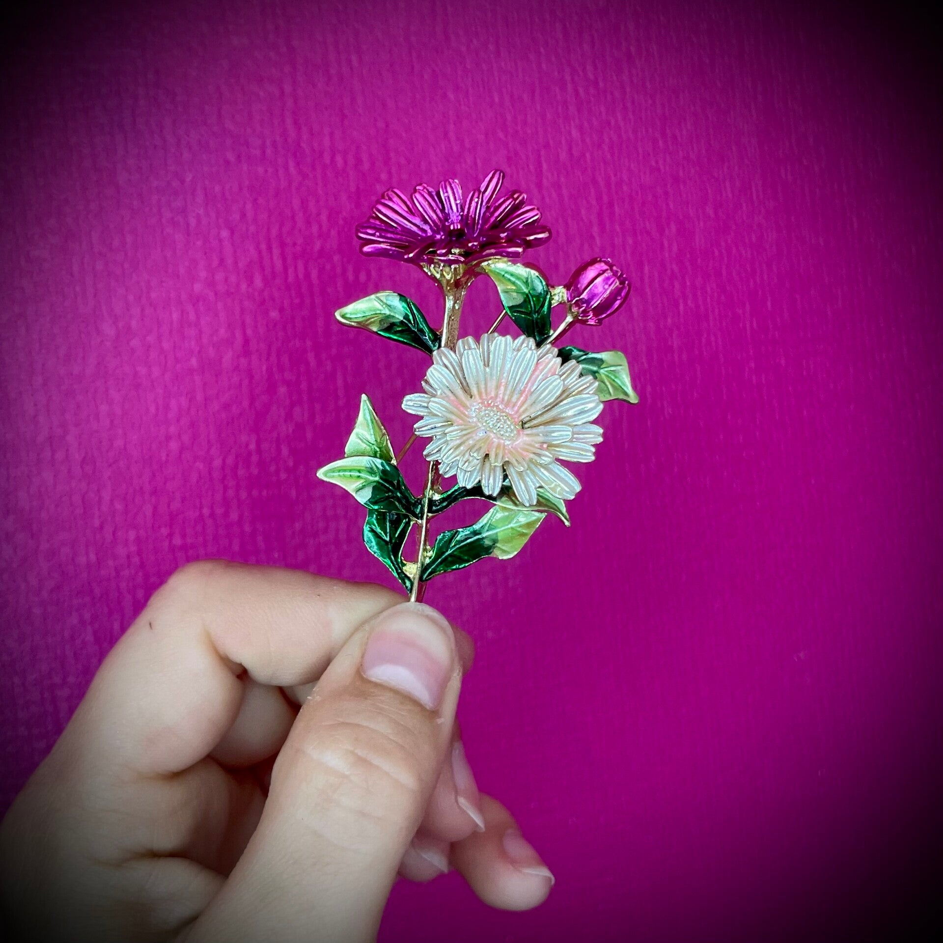 Broche / Pin’s à Strass