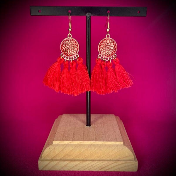 Boucles d’oreilles rouges/bordeaux en acier inoxydable – Motif raffiné
