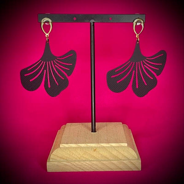 Boucles d’oreilles noires en acier inoxydable – Motif raffiné