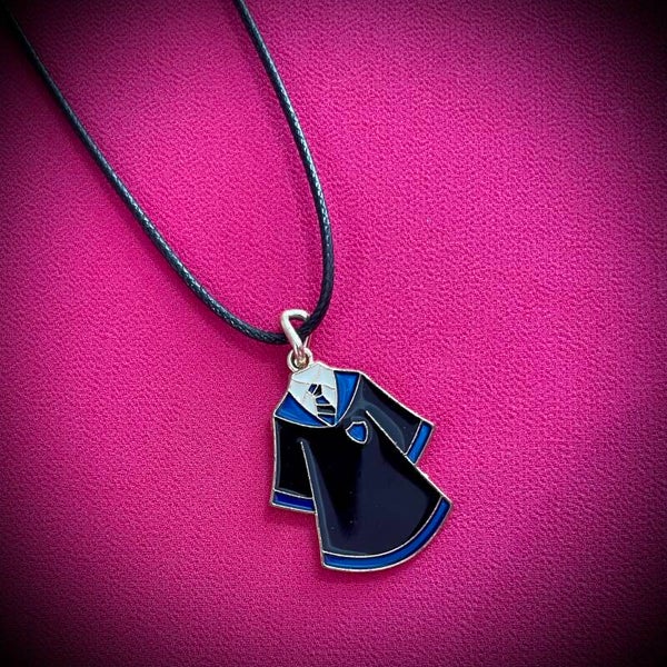 Collier DISNEY avec cordon de couleur aléatoire