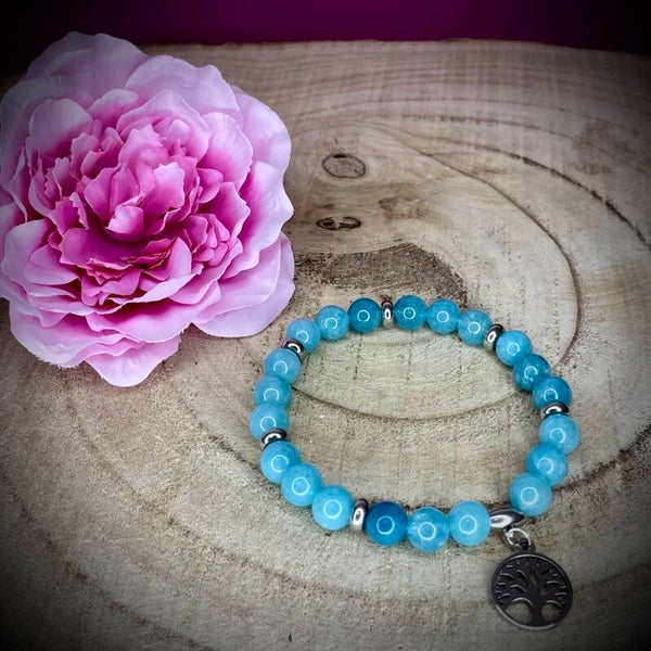Bracelet en pierres naturelles et motif arbre de vie